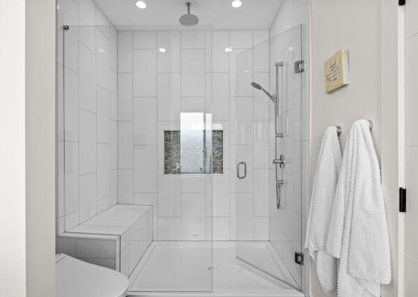 Large shower in primary ensuite