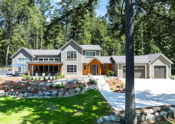 Custom design home in the Cowichan Valley